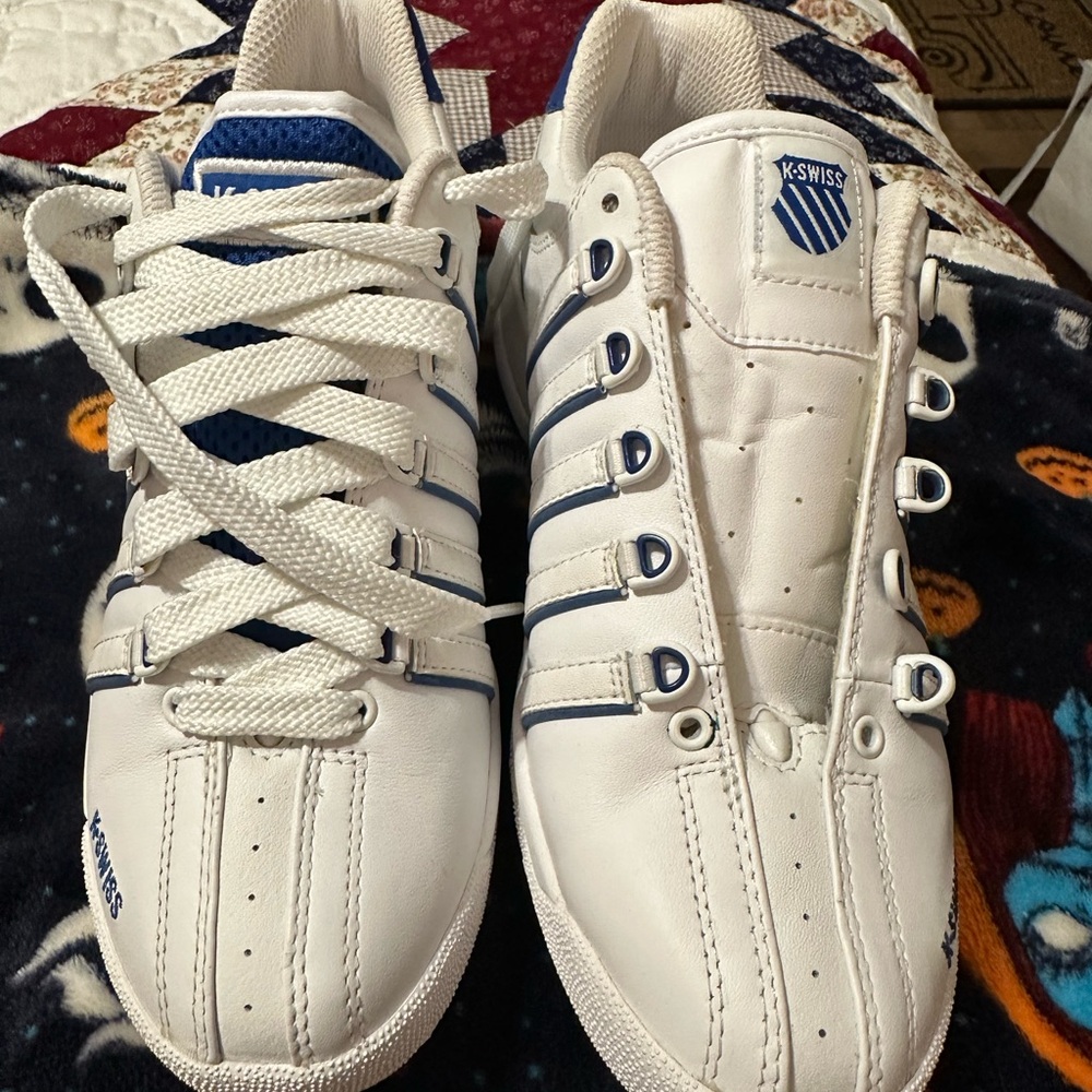 K-Swiss Classic White Sneakers with Navy Stripes - Picture 2 of 13